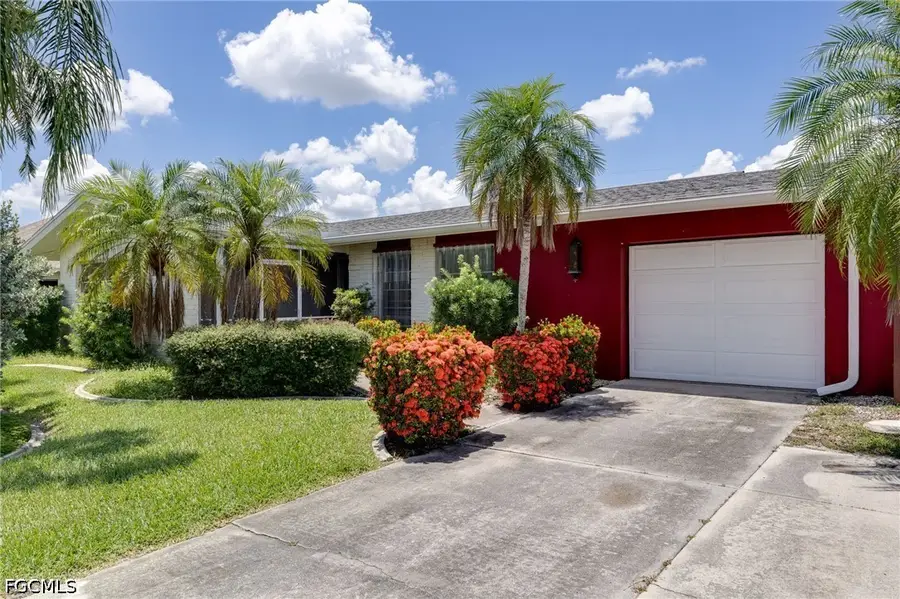 1117 SE 33rd Terrace, Cape Coral, FL 33904 - #2