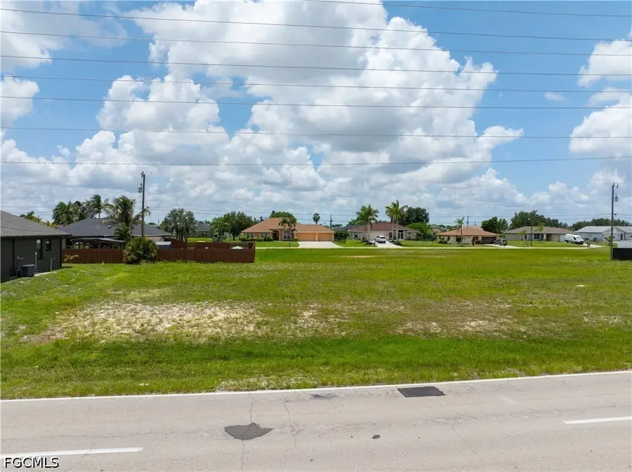 418 Kismet Parkway E, Cape Coral, FL 33909 - #2
