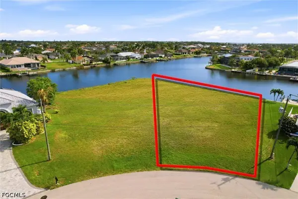 3021 SW 27th Place, Cape Coral, FL 33914