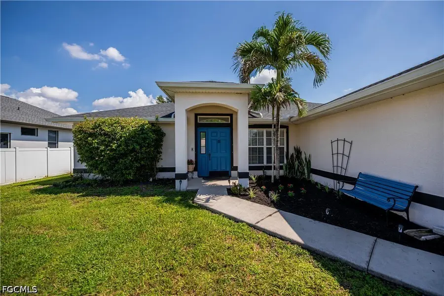 905 NE 17th Street, Cape Coral, FL 33909 - #3