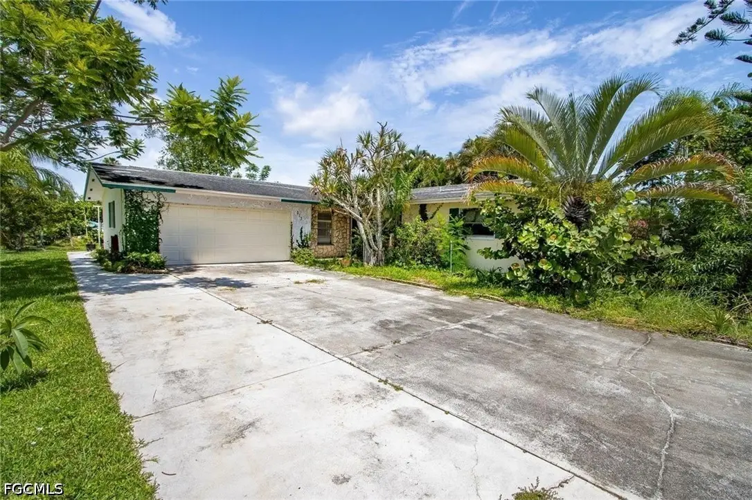 2137 Saint Croix Avenue, Fort Myers, FL 33905 - #1