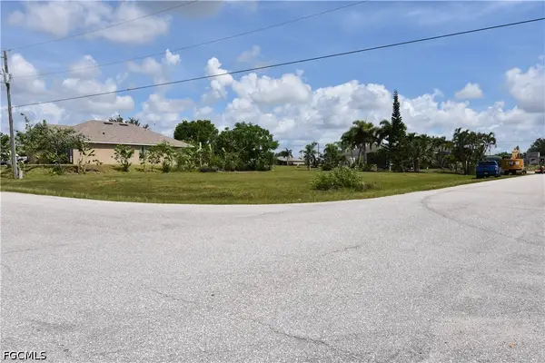 2480 NW 8th Terrace, Cape Coral, FL 33993