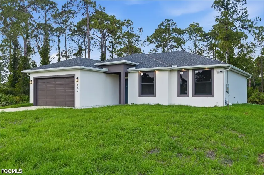 923 Milwaukee Boulevard, Lehigh Acres, FL 33974 - #2