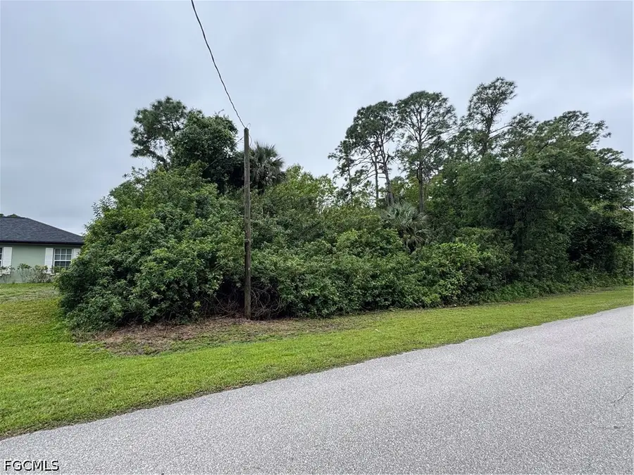 3841 Hillandale Street, Fort Myers, FL 33905 - #3