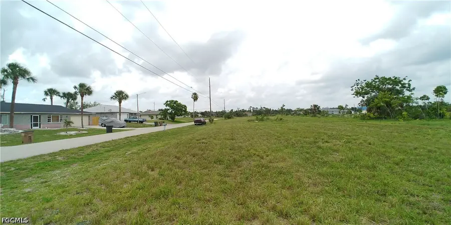 2613 NE 20th Place, Cape Coral, FL 33909 - #2