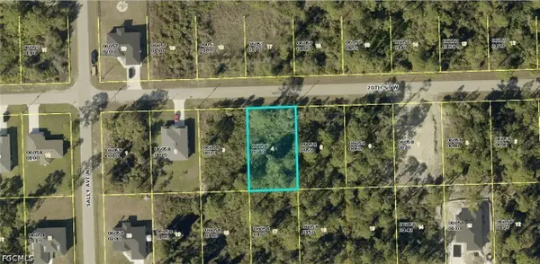3313 70th Street W, Lehigh Acres, FL 33971