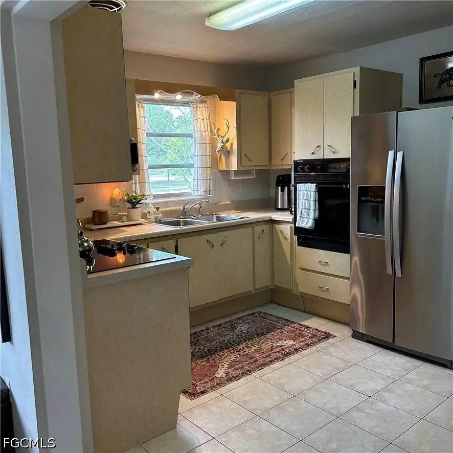 3904 La Palma Street, Fort Myers, FL 33901 - #2
