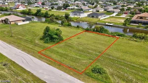 1428 NW 11th Terrace, Cape Coral, FL 33993