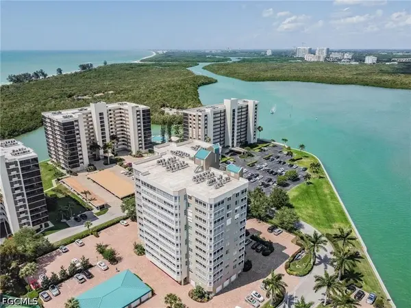 21 Bluebill Avenue #303, Naples, FL 34108