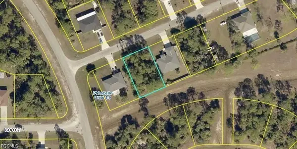 8055 Sandalwood Circle, Labelle, FL 33935