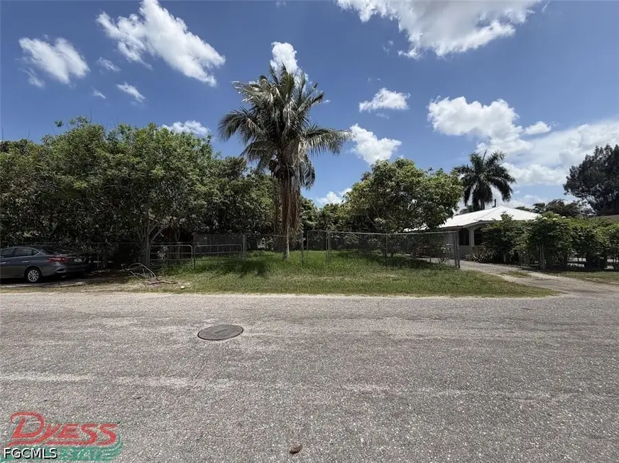 324 E Obispo Avenue, Clewiston, FL 33440 - #2