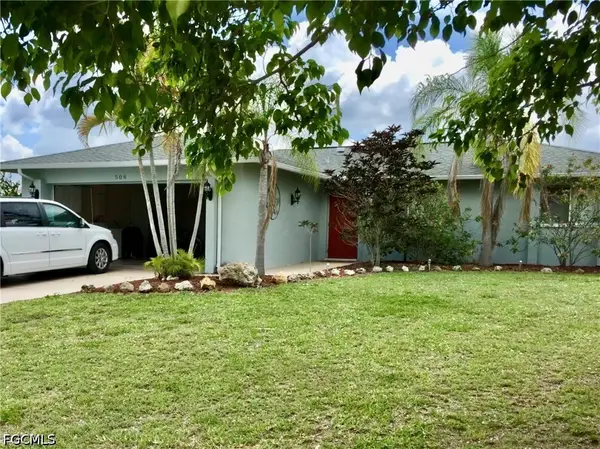 506 SE 27th Terrace, Cape Coral, FL 33904