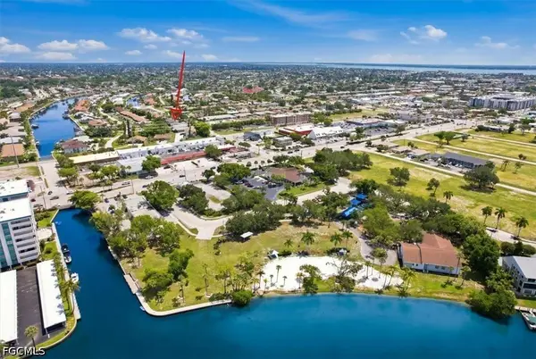 4704 SE 6th Avenue #C, Cape Coral, FL 33904
