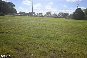 1937 SW Santa Barbara Place, Cape Coral, FL 33991
