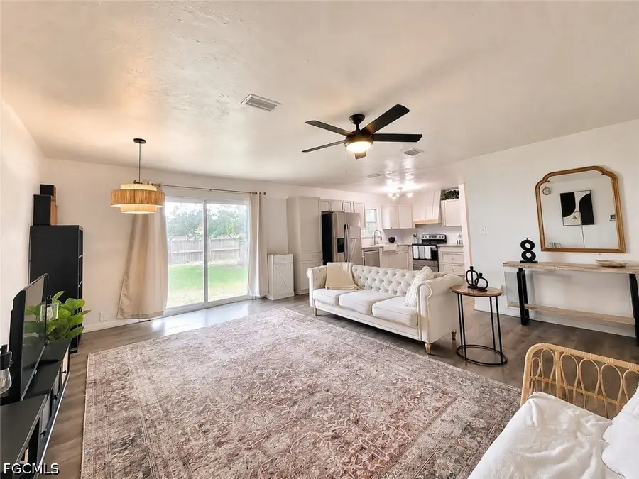 2524 NE 5th Place, Gainesville, FL 32641 - #2