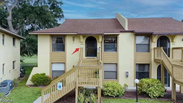 2035 Golfside Village Drive, Lehigh Acres, FL 33936