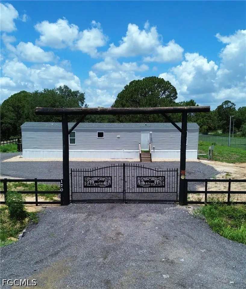 170 S Jinete Street, Clewiston, FL 33440 - #1