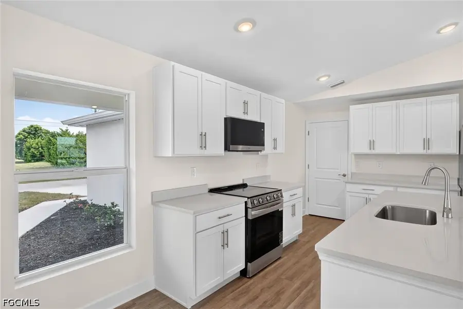 105 NW 9th Terrace, Cape Coral, FL 33993 - #2