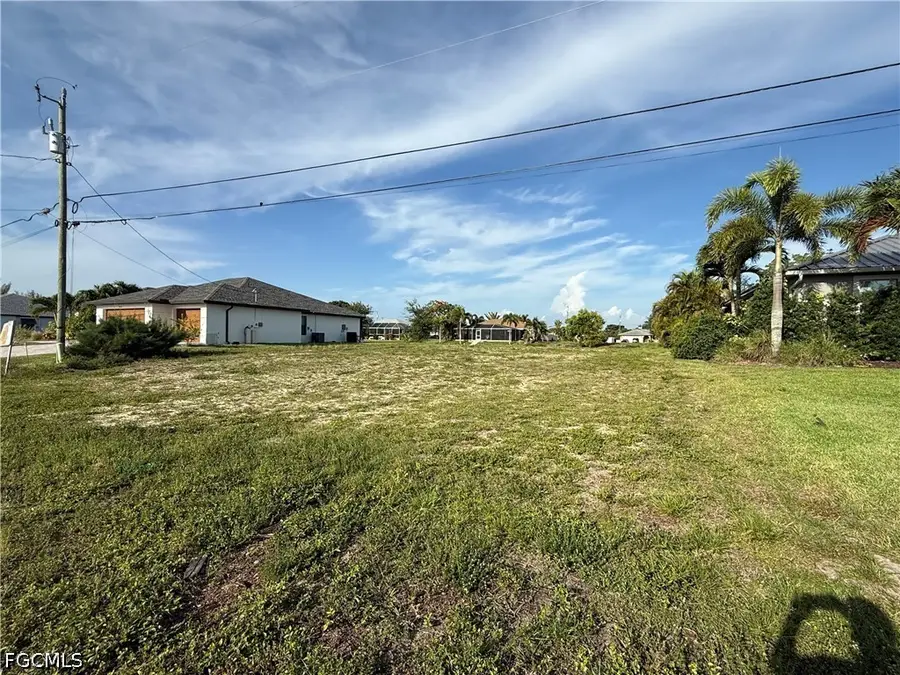 3009 SW 11th Place, Cape Coral, FL 33914 - #2
