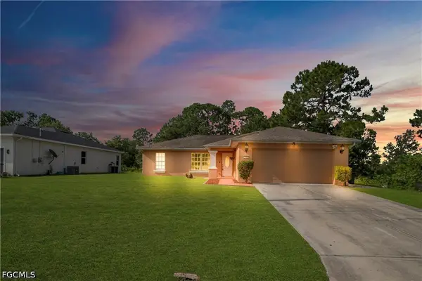 2707 42nd Street W, Lehigh Acres, FL 33971