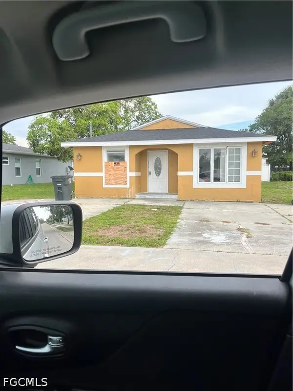 3120 Douglas Avenue, Fort Myers, FL 33916