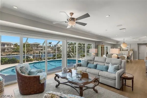 1674 Sabal Palm Drive, Sanibel, FL 33957
