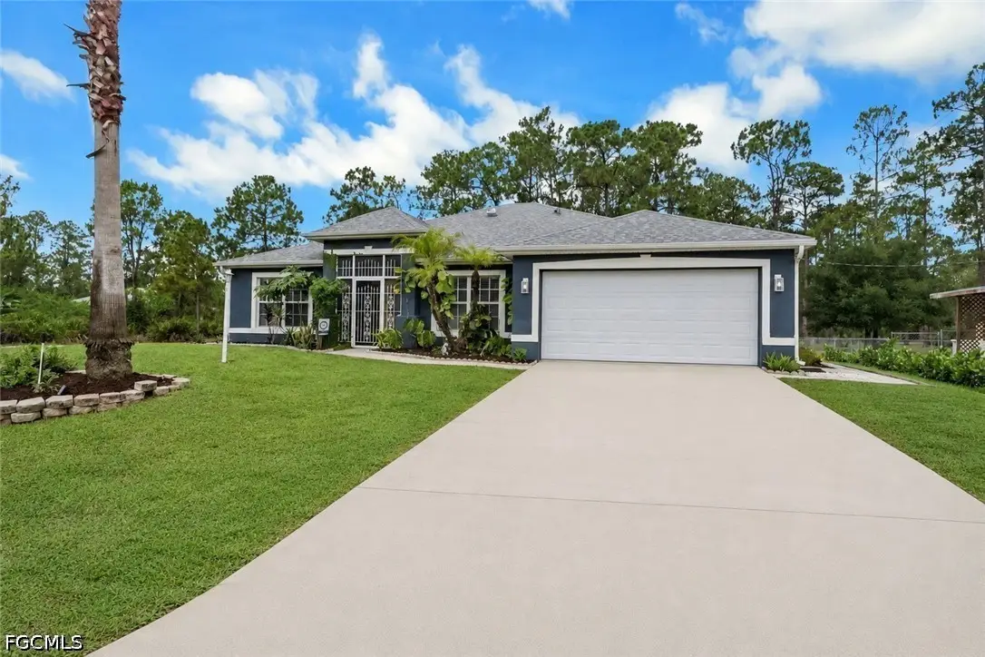 1205 Lake Avenue, Lehigh Acres, FL 33972 - #1