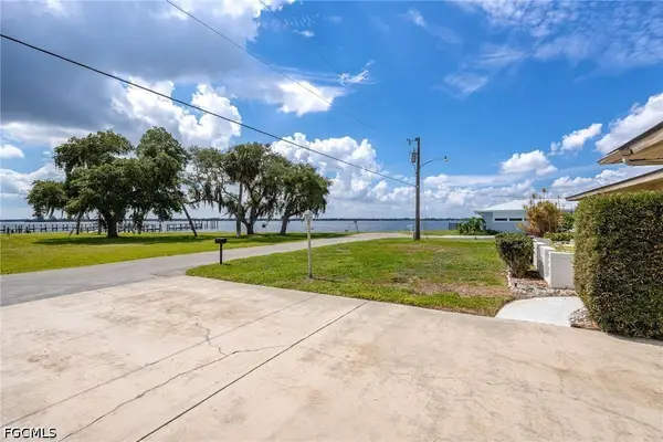 1805 Stevenson Road, North Fort Myers, FL 33917