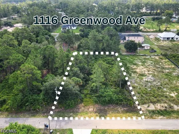1116 Greenwood Avenue, Lehigh Acres, FL 33972