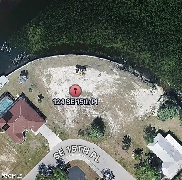 124 SE 15th Place, Cape Coral, FL 33990