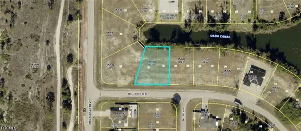 807 NE 38th Terrace, Cape Coral, FL 33909