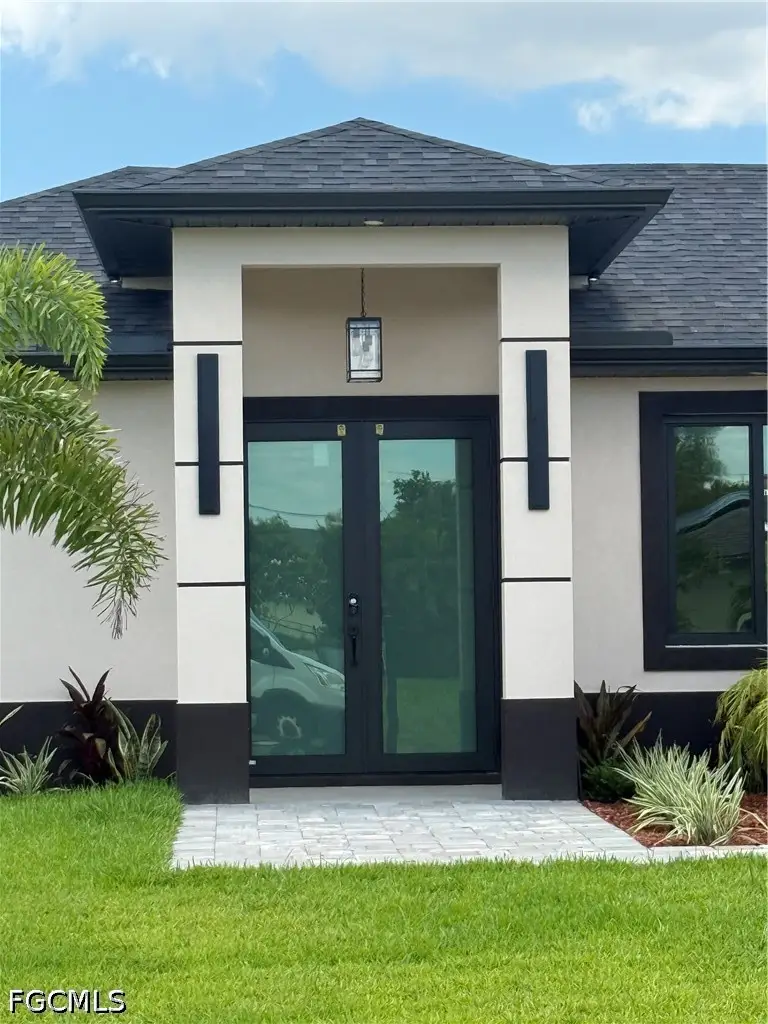 124 SE 2nd Avenue, Cape Coral, FL 33990 - #2