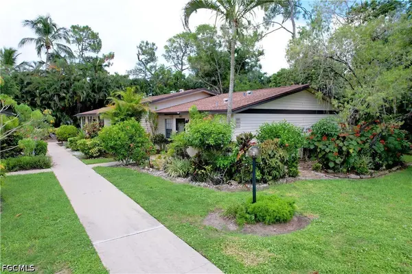 1001 Pine Isle Lane #1001, Naples, FL 34112