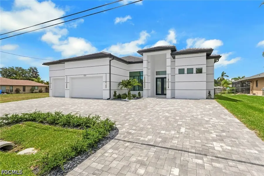 1323 SE 17th Street, Cape Coral, FL 33990 - #2