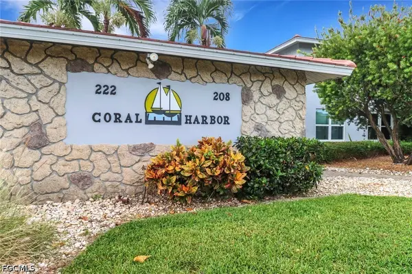 208 Cape Coral Parkway E #107, Cape Coral, FL 33904