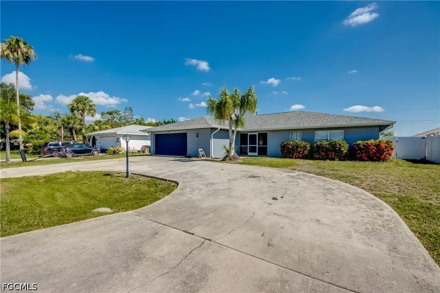 1131 SE 34th Street, Cape Coral, FL 33904 - #2