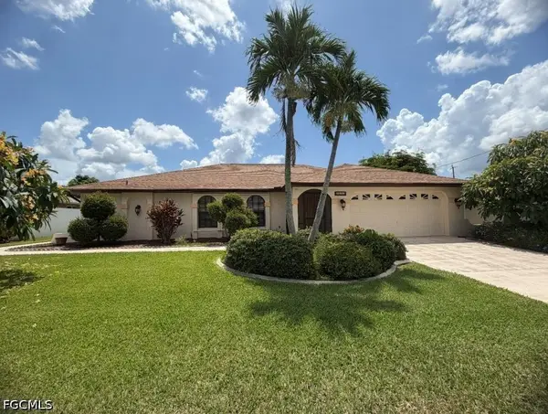 3923 SE 10th Place, Cape Coral, FL 33904