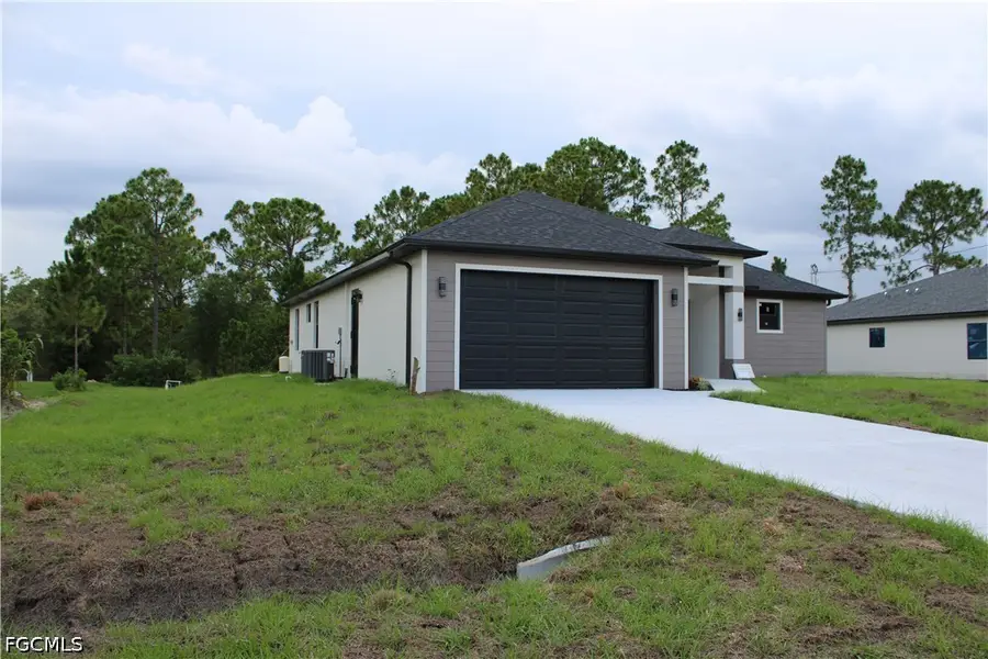 458 Windsor Avenue S, Lehigh Acres, FL 33974 - #3