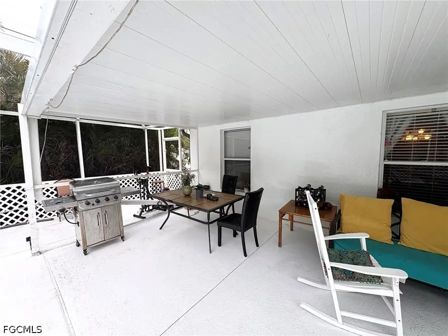 1326 NE 1st Avenue, Cape Coral, FL 33909 - #3