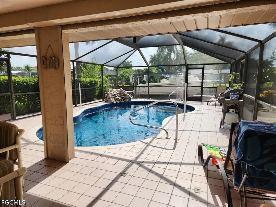 250 Alameda Avenue, Fort Myers, FL 33905 - #3