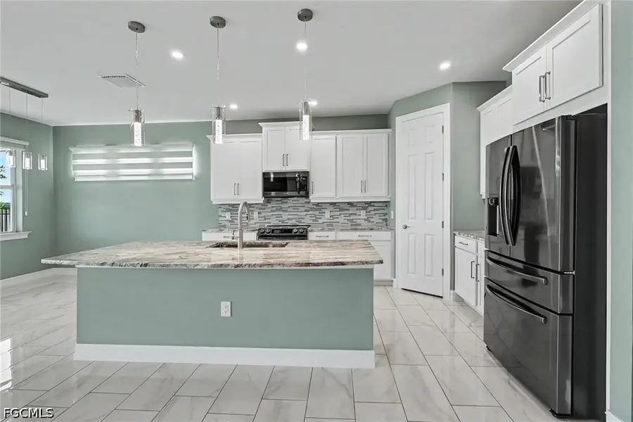 355 Spring Hill Lake Loop, Cape Coral, FL 33993 - #2