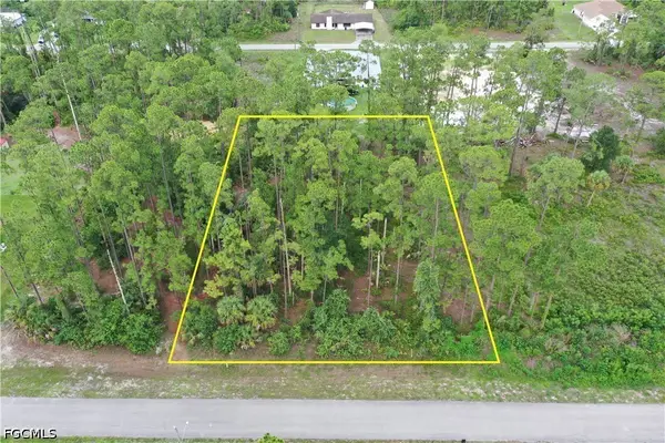 708 Wellington Avenue, Lehigh Acres, FL 33972