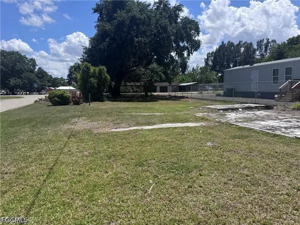 1127 Della Tobias Avenue, Clewiston, FL 33440