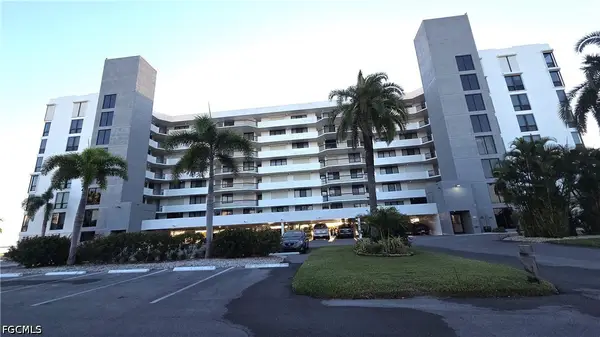4253 Bay Beach Lane #C6, Fort Myers Beach, FL 33931