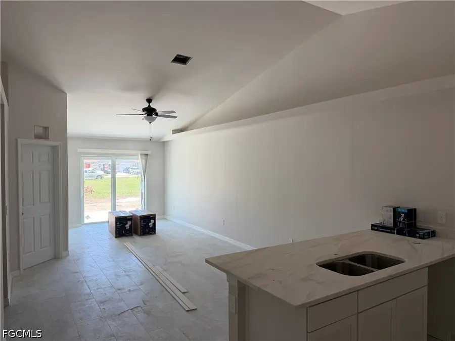 703 SE 8th Street, Cape Coral, FL 33990 - #3