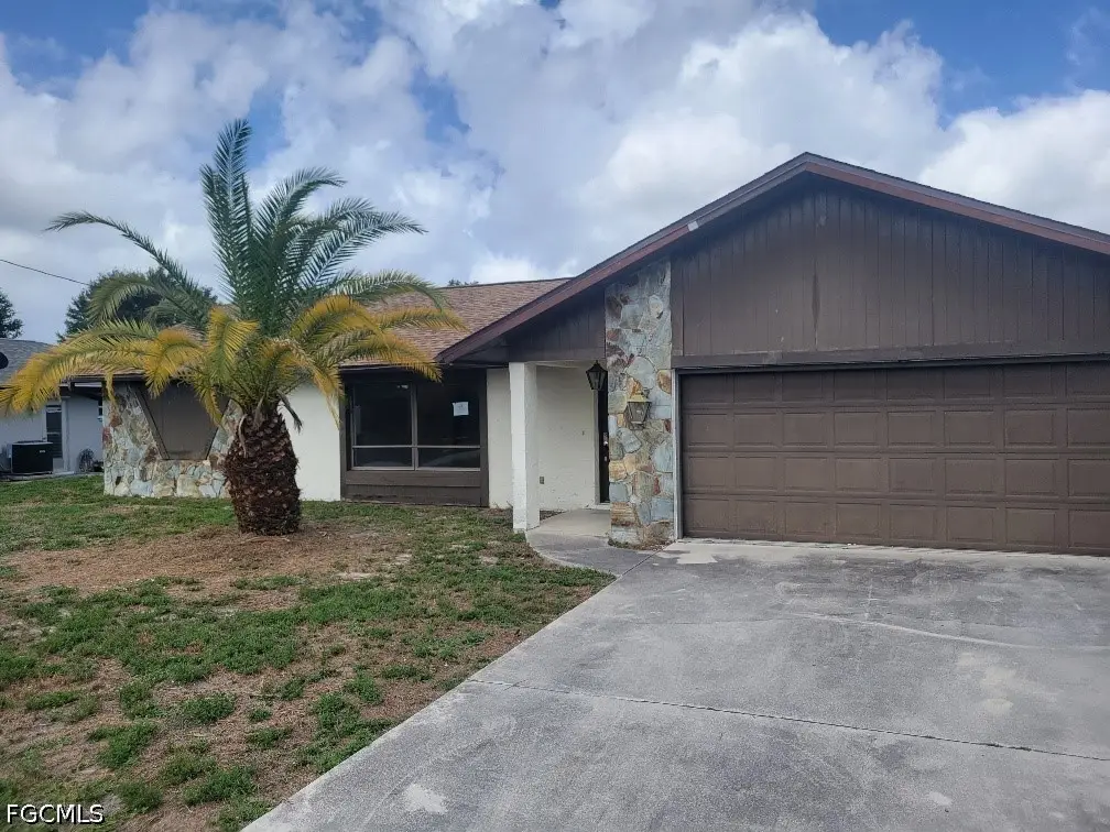 1030 SE 17th Place, Cape Coral, FL 33990 - #1