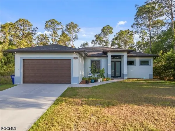 3211 50th Street W, Lehigh Acres, FL 33971