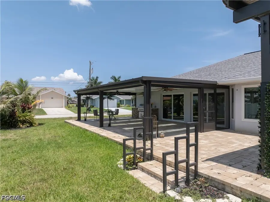 430 SW 44th Terrace, Cape Coral, FL 33914 - #2