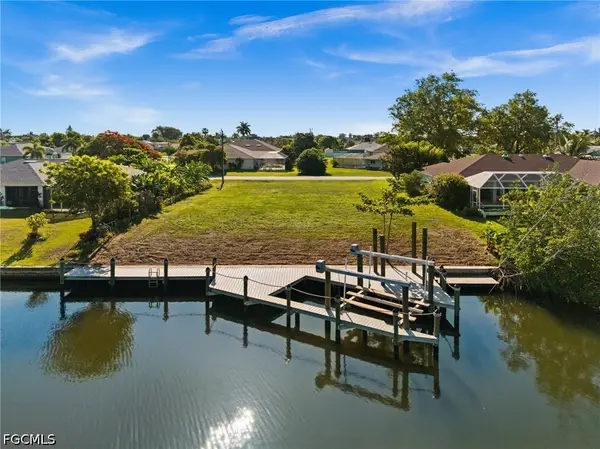 3022 SE 6th Avenue, Cape Coral, FL 33904