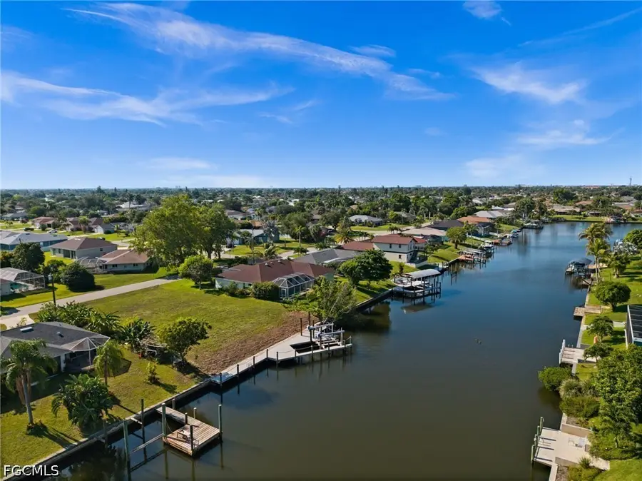 3022 SE 6th Avenue, Cape Coral, FL 33904 - #2